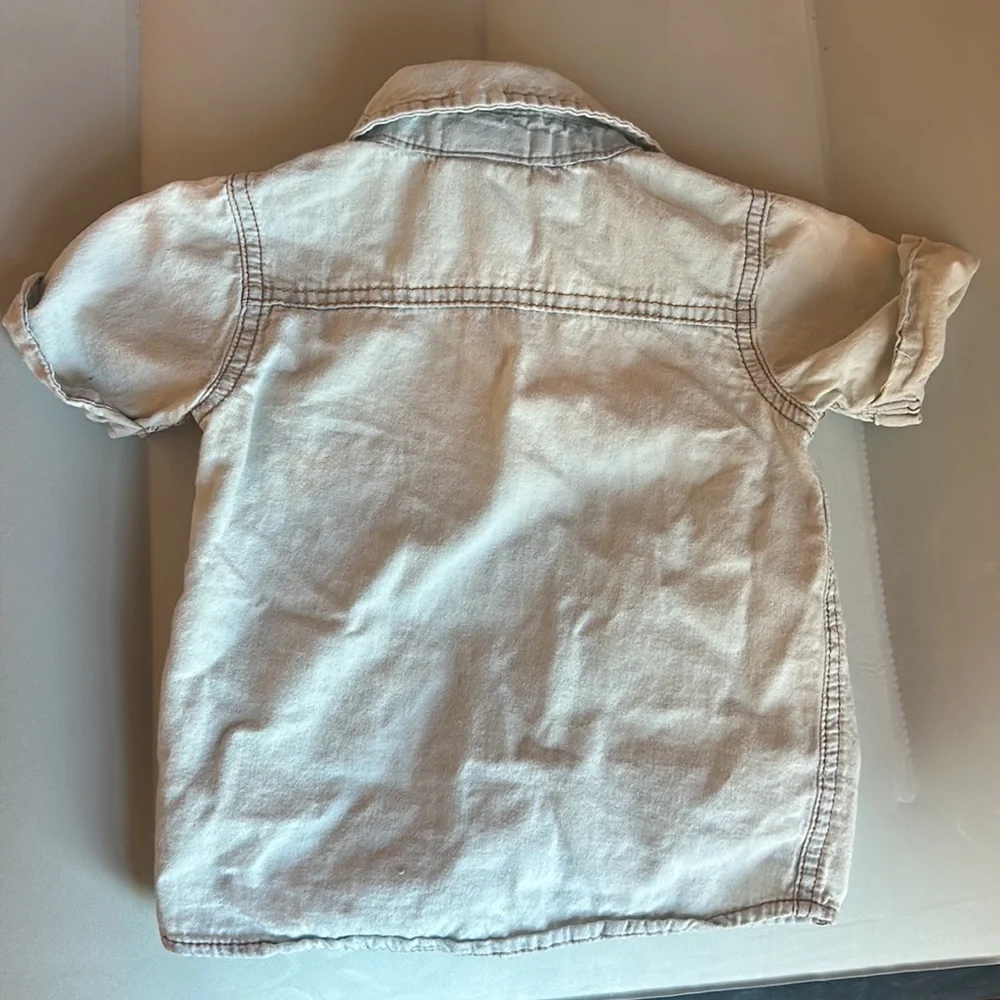18month button down 💙 - Picture 3 of 4